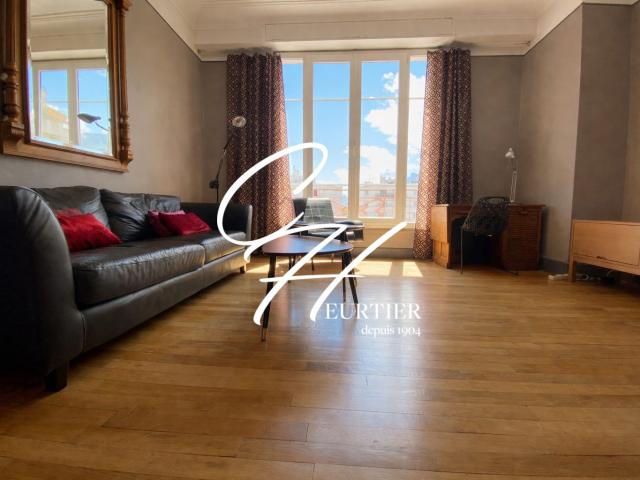 Appartement 2 pièces, 64 m² à louer à Grenoble 38000