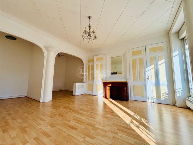 Appartement 2 pièces 64 m²