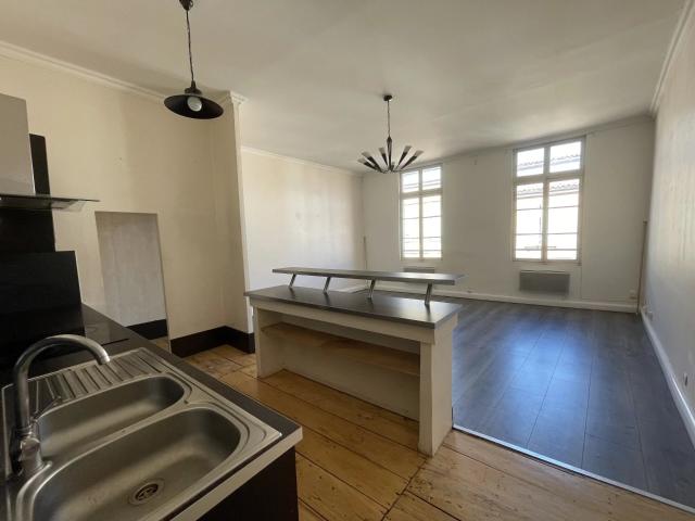 Appartement 2 pièces 64 m²
