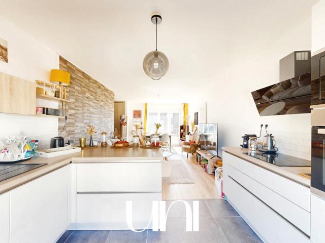 Appartement 2 pièces 64 m²