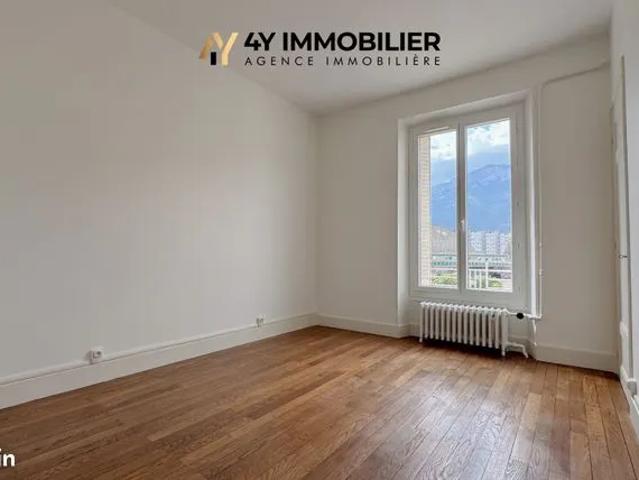Appartement 2 pièces 64 m²