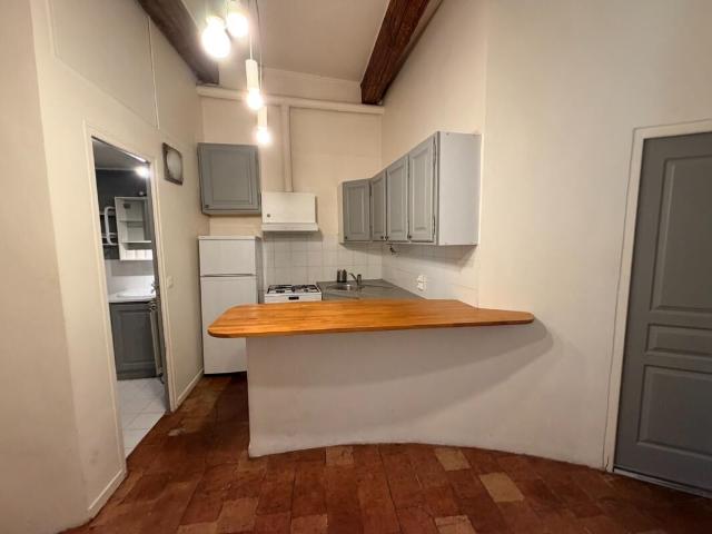 Appartement 2 pièces, 65 m² à louer à Aix en Provence 13100