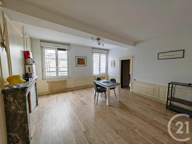 Appartement 2 pièces 65 m²