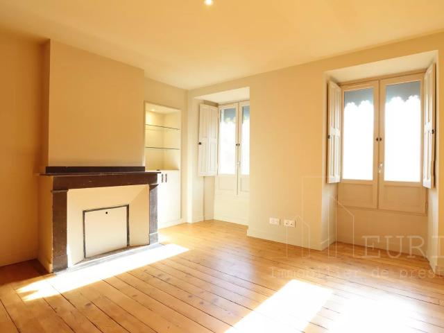 Appartement 2 pièces 65 m²