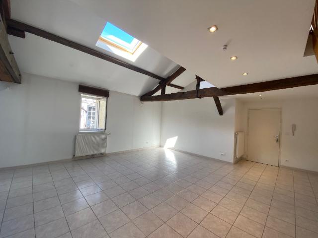 Appartement 2 pièces 65 m²