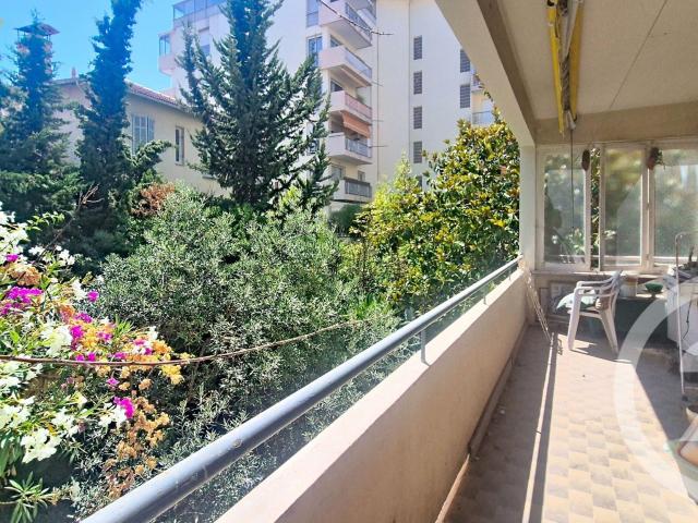 Appartement 2 pièces 65 m²