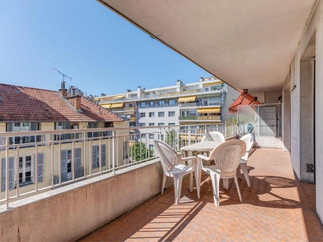 Appartement 2 pièces 65 m²