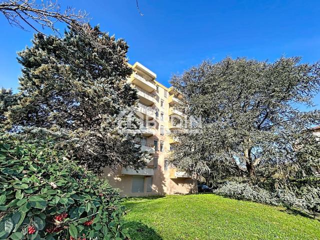 Appartement 2 pièces 65 m²