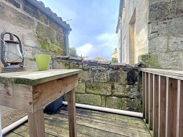 À LOUER T2 EN DUPLEX AVEC TERRASSE LIBOURNE