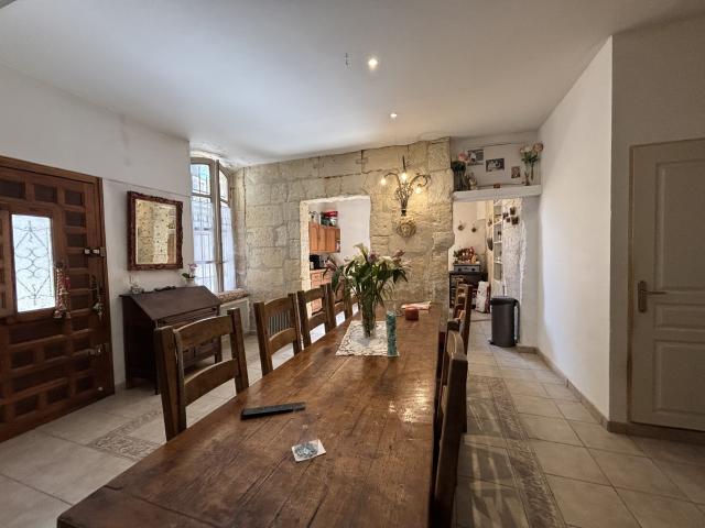 Appartement 2 Pièces 73m2 La Roquette