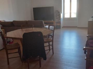 Appartement 2 pièces, 70 m² à louer à Eyguières 13430