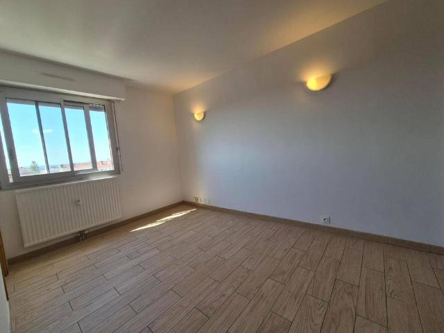 Appartement 2 pièces 71000 Mâcon