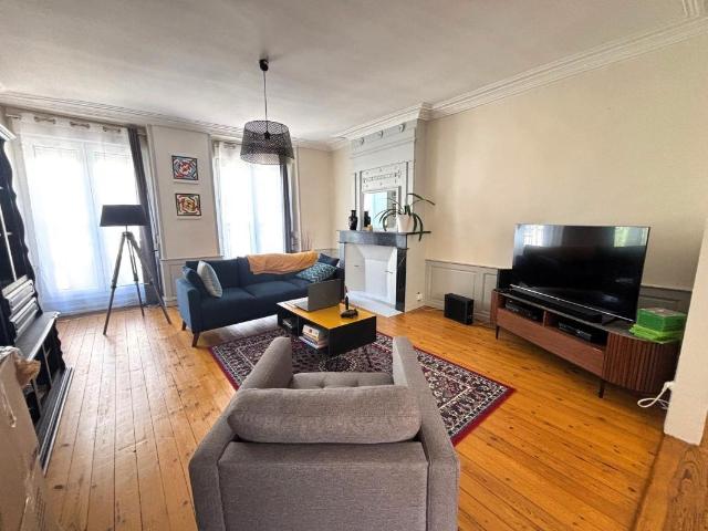 Appartement 2 pièces 77 m²