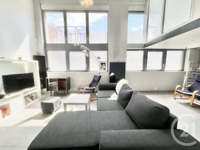 Appartement 2 pièces 77 m²