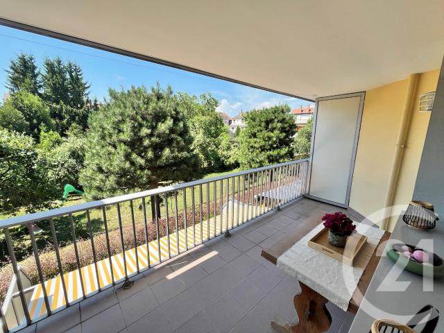 Appartement 2 pièces 74 m²