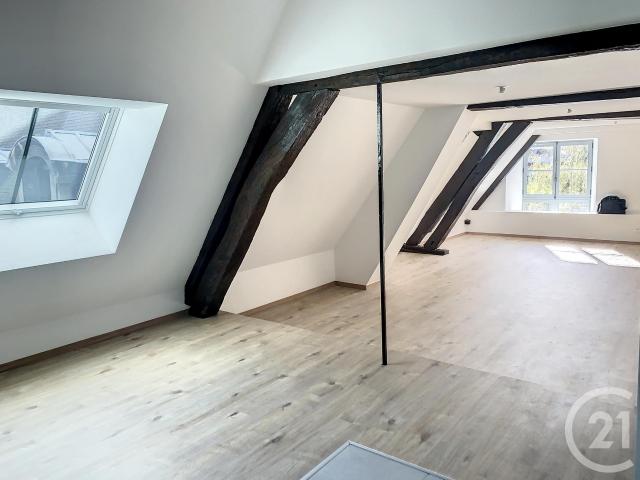 Appartement 2 pièces 75 m²