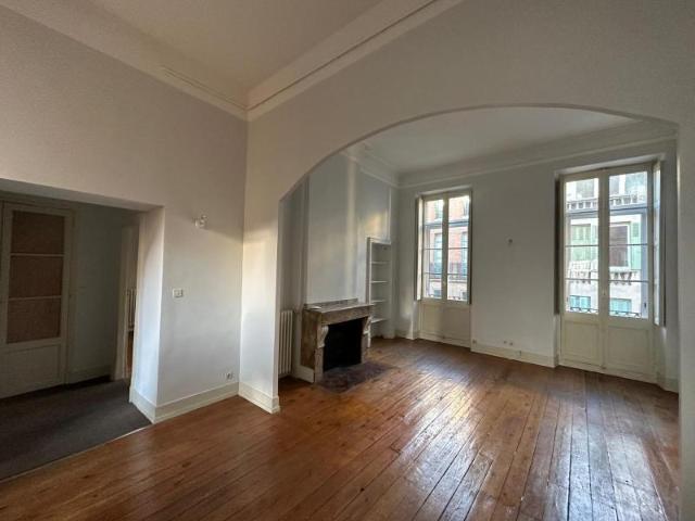 Appartement 2 pièces 79 m²