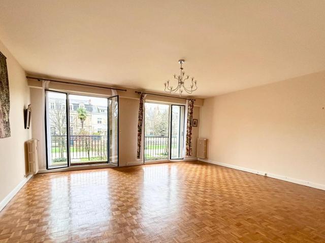 Appartement 2 pièces 81 m²