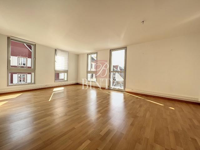 Appartement 2 pièces 99 m²