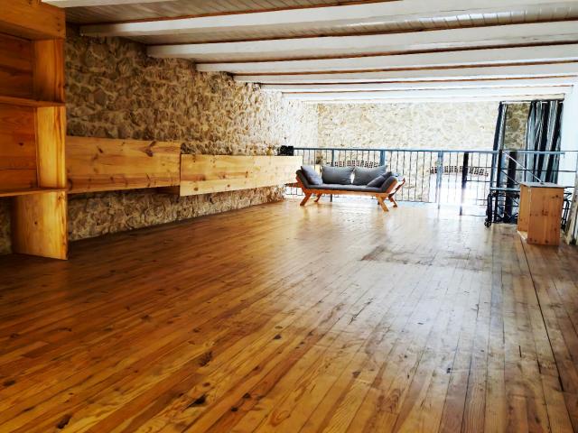 Appartement 2 pièces 107 m²