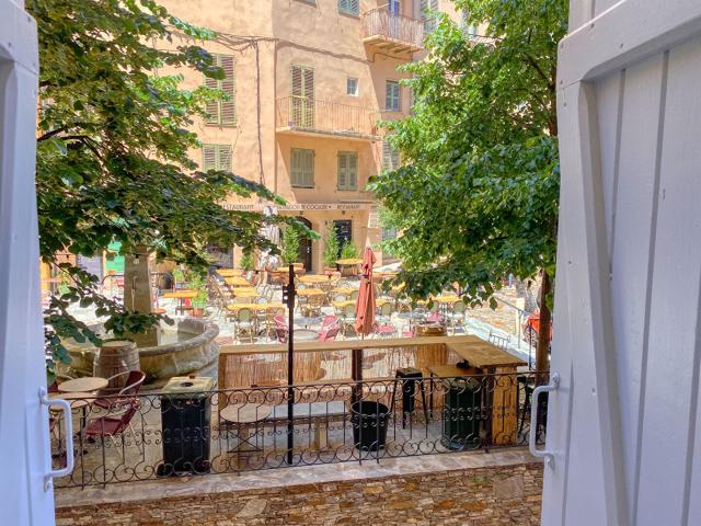 Appartement 2 pièces 122 m²