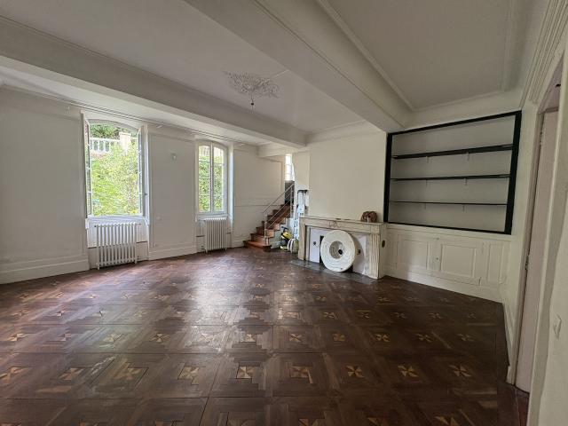 Appartement 2 pièces 118 m²