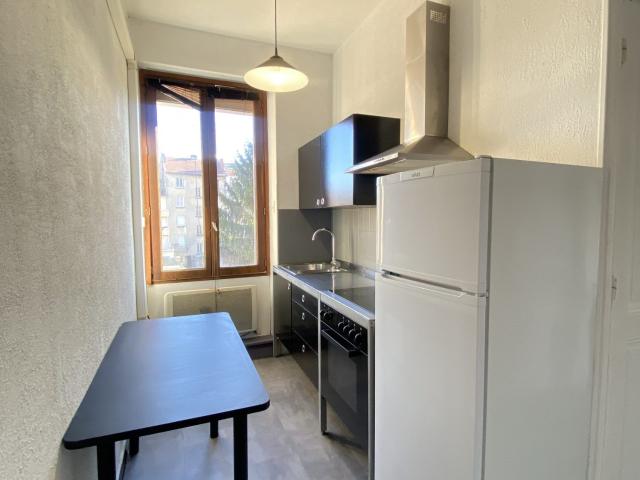 Appartement 2 pièces, 23 m² à louer à Grenoble 38000