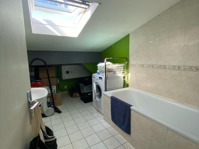 Appartement 2 pièces, 27 m² à louer à Bordeaux 33100