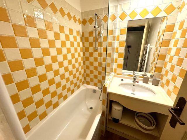 Appartement 2 pièces, 27 m² à louer à Cannes 06150