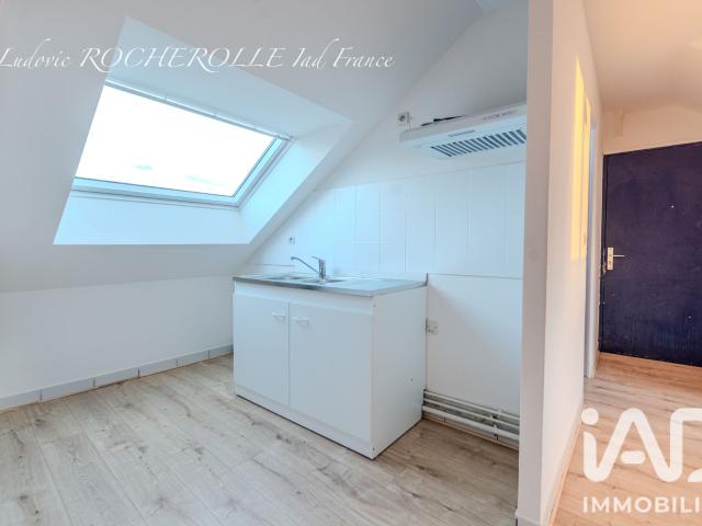 Appartement 2 pièces, 27 m² à louer à Corbeil Essonnes 91100