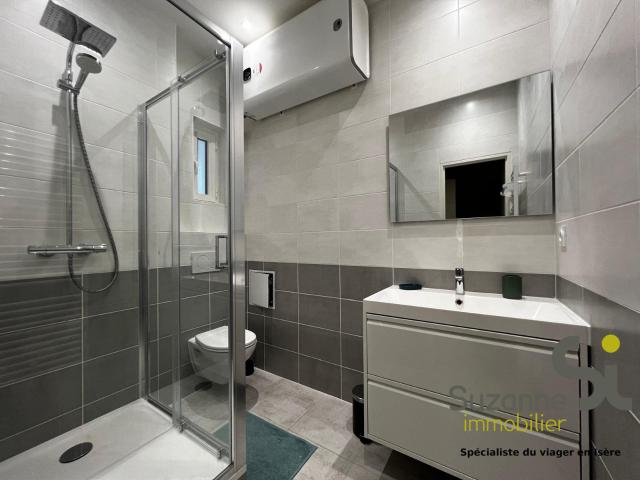 Appartement 2 pièces, 27 m² à louer à Grenoble 38000