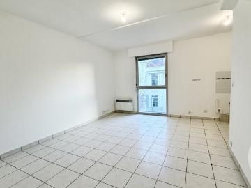 Studio 27 m²