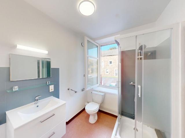 Appartement 2 pièces, 25 m² à louer à Salmiech 12120
