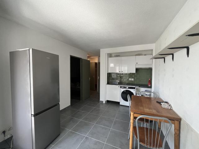 SAUSSET LES PINS LOCATION T2 + PLACE DE PARKING