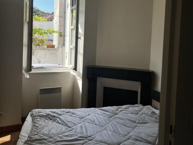 Appartement 2 pièces, 26 m² à louer à Cahors 46000