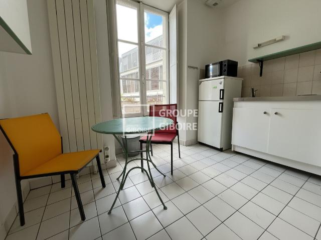 Appartement 2 pièces 28.9 m2 Nantes 50 Otages