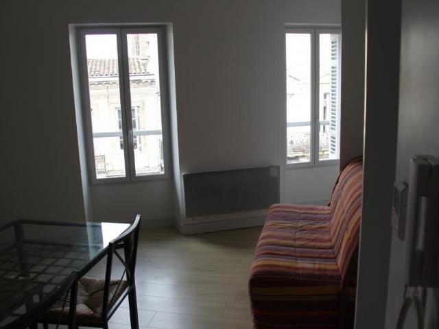 Appartement 2 pièces, 28 m² à louer à Bordeaux 33000