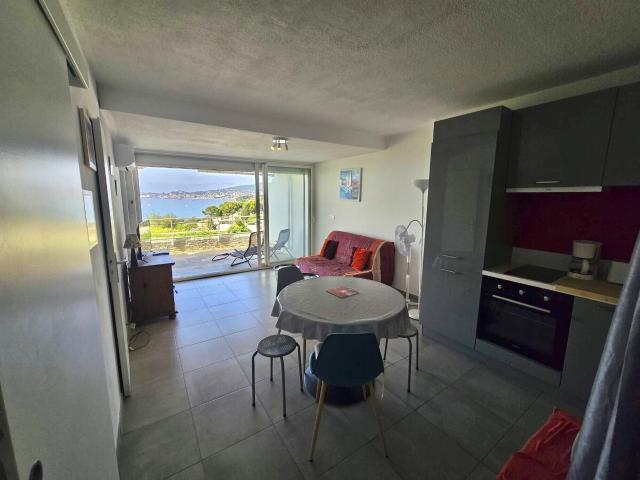 Appartement 2 pièces, 29 m² à louer à La Ciotat 13600