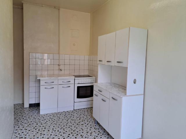 APPARTEMENT 2 PIECES 2EME ETAGE AVEC BALCON