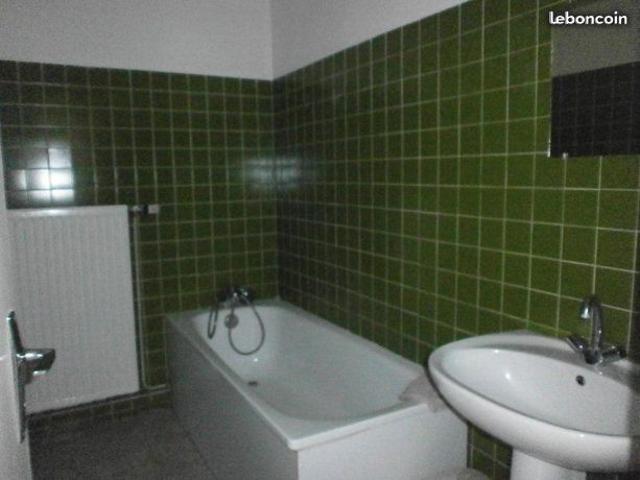 Appartement 2 pièces, 33 m² à louer à Tenay 01230