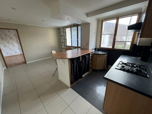 Appartement 2 pièces, 33 m² à louer à Bruyères le Châtel 91680