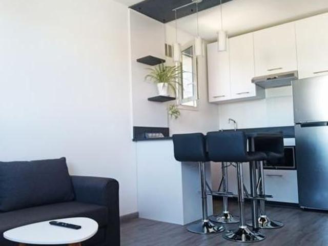 Appartement 2 pièces, 33 m² à louer à Mandelieu la Napoule 06210