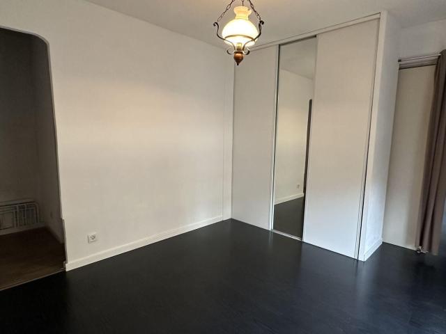 Appartement 2 pièces, 33 m² à louer à Marseille 13 13013