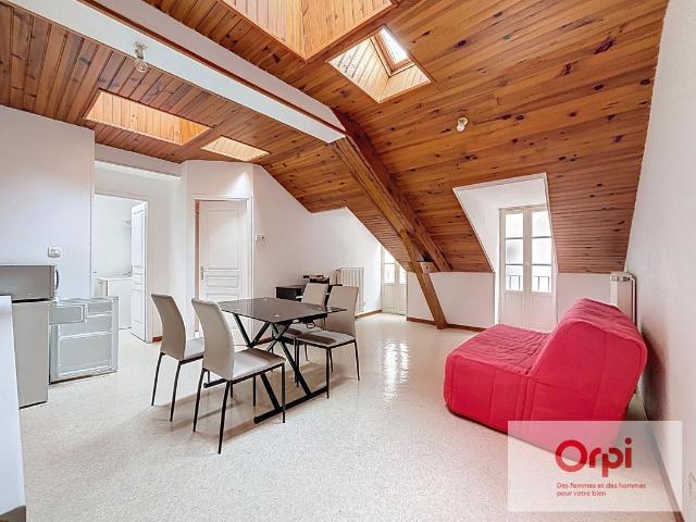 Appartement 2 pièces, 33 m² à louer à Montluçon 03100