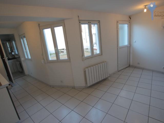 Appartement 2 pièces, 30 m² à louer à La Ferté Alais 91590