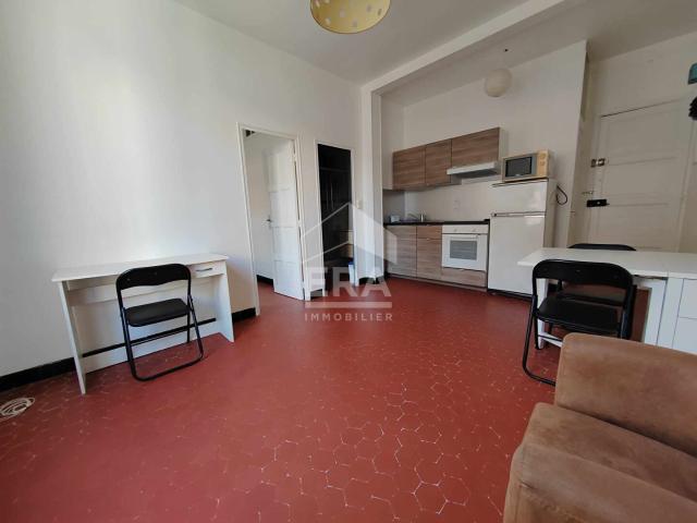 Appartement 2 pièces, 30 m² à louer à Marseille 5 13005