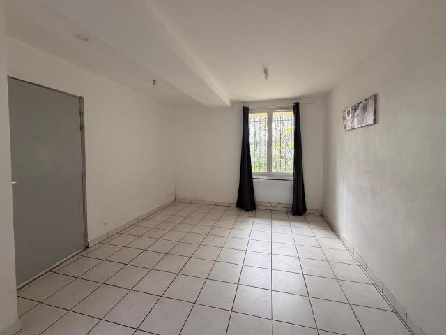 APPARTEMENT 2 PIECES 31.71m2 TOURY