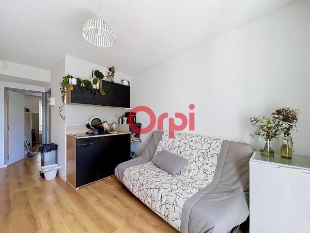 Appartement T2 en plein de centre de vichy idéal pour les étudiants toutes charges comprises !