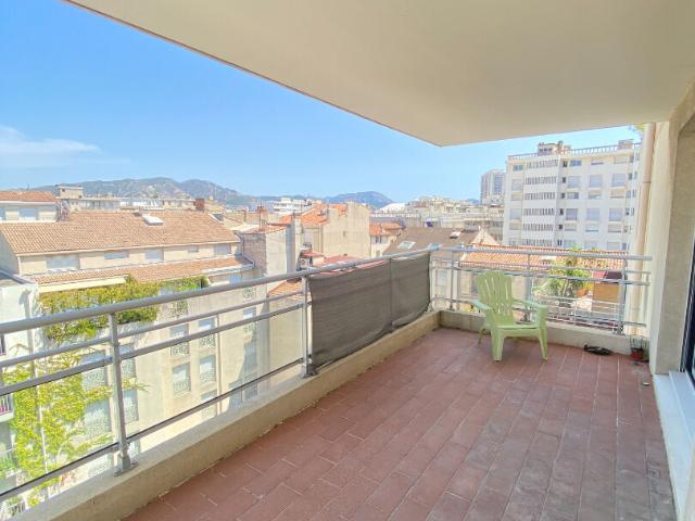 Appartement 2 pièces, 32 m² à louer à Marseille 8 13008