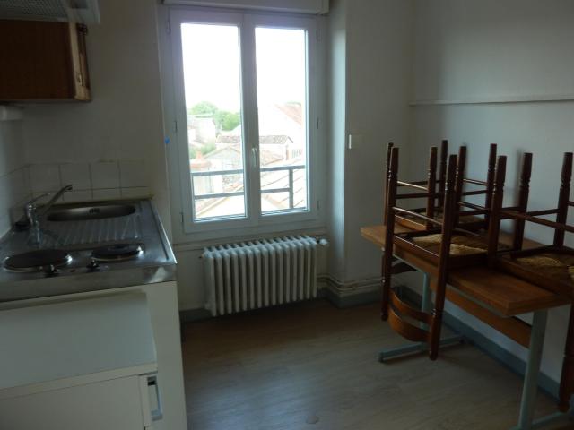 Appartement 2 pièces, 32 m² à louer à Montmorillon 86500